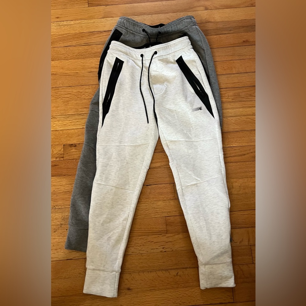 2 Pair of American Eagle Men’s XS - both in New condition.